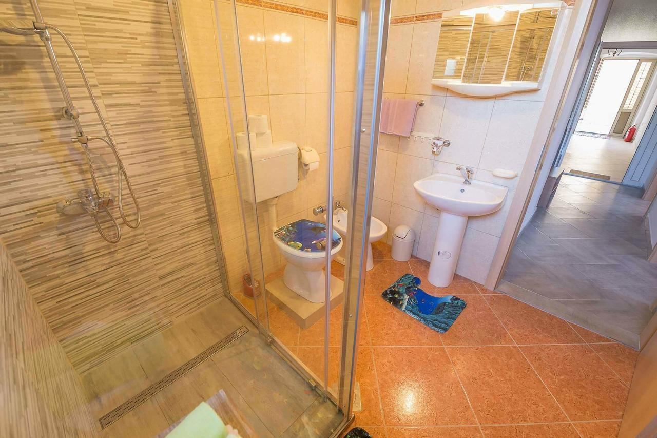Apartmani Pod Nehajem Senj  Buitenkant foto