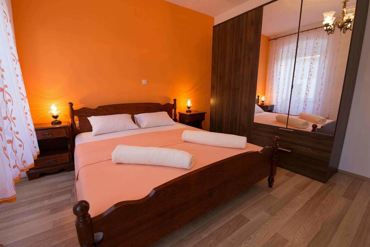 Apartmani Pod Nehajem Senj  Buitenkant foto